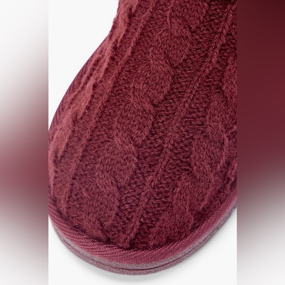 NWT Just Fab Fuzzies Idina Knit Pom Sweater Boots size 9 Maroon - Picture 4 of 11